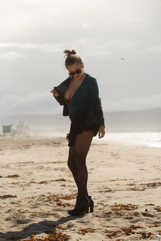 Shelley Fox Beach Day Girl for Zishy